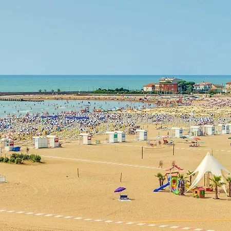 Holiday home Belvilla By Oyo Charming With Terrace Porto Santa Margherita di Caorle